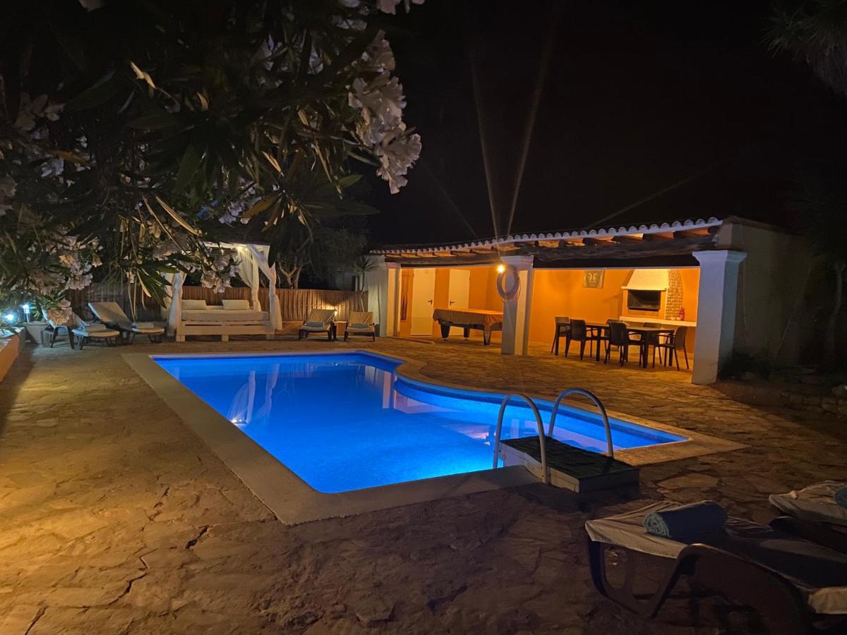 Villa Mercedes Cala Llonga  Exterior photo