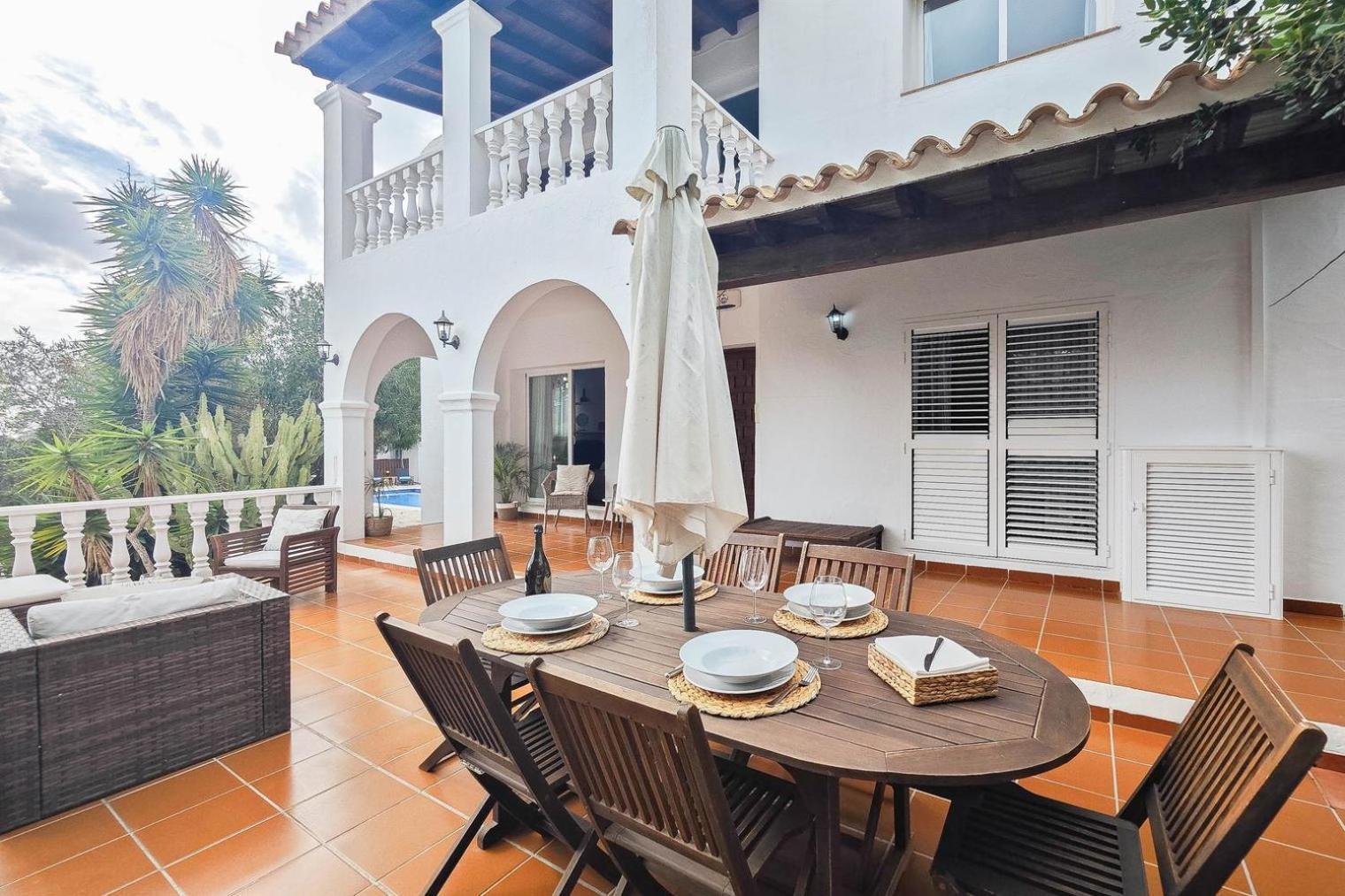 Villa Mercedes Cala Llonga  Exterior photo
